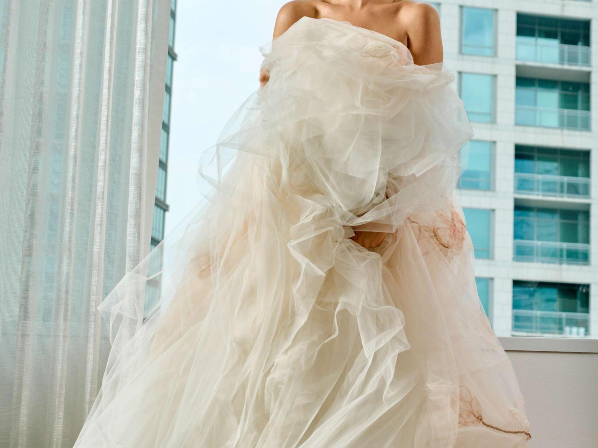 Sofitel Chicago Magnificent Mile Hotel Kültér fotó A wedding dress